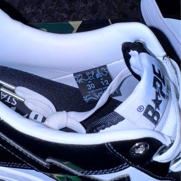 BAPESTA’S - Picture 4 of 4